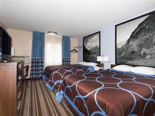 Super 8 By Wyndham Longmont/Twin Peaks Exterior foto