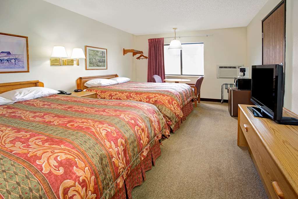 Super 8 By Wyndham Longmont/Twin Peaks Quarto foto
