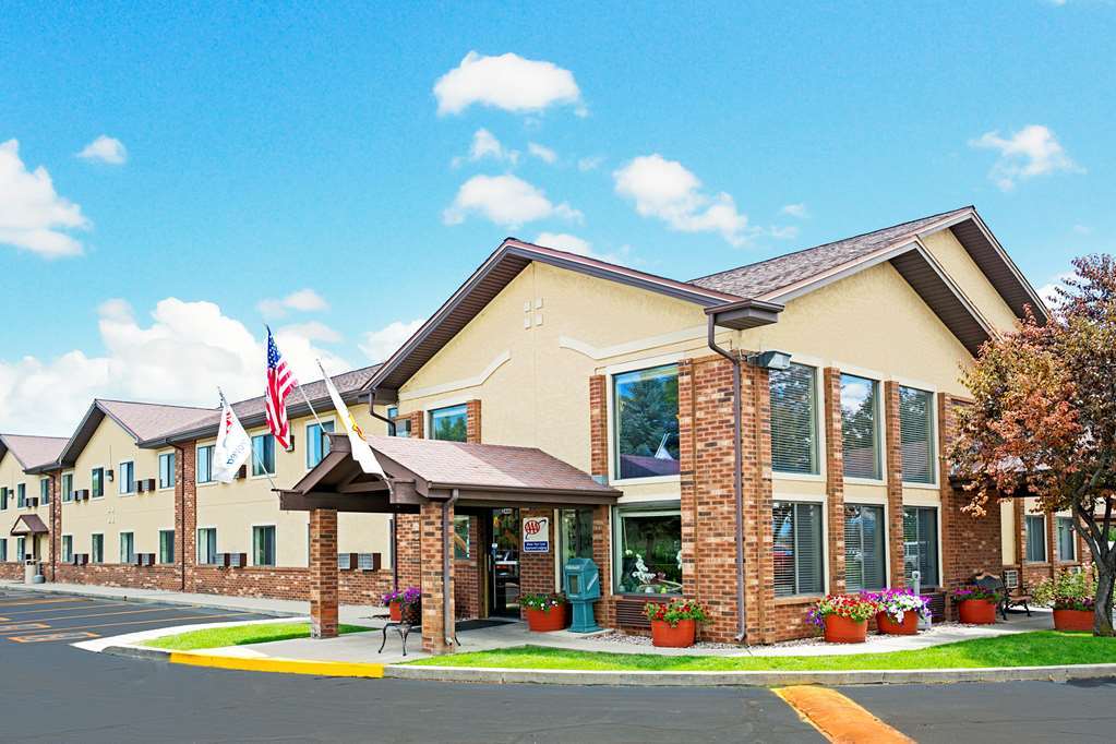 Super 8 By Wyndham Longmont/Twin Peaks Exterior foto